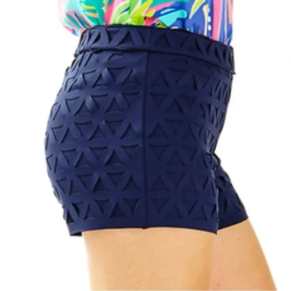 Lilly Pulitzer Lorna Shorts in True Navy Size 4 - Picture 2 of 14